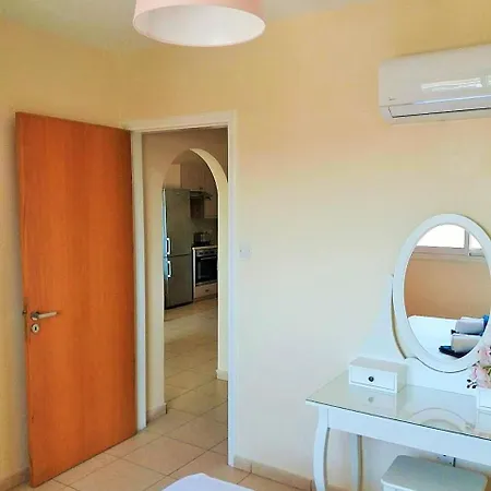 206 Sunrise Beach Apartament