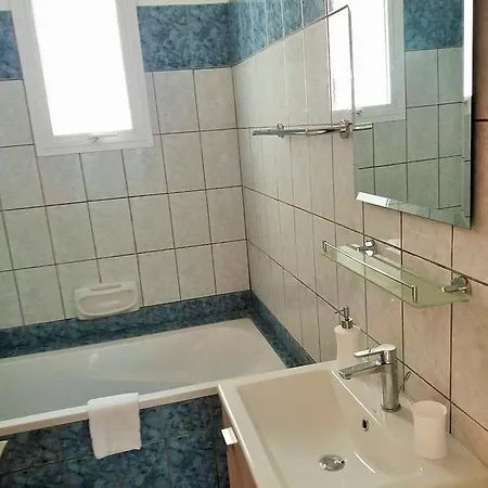 206 Sunrise Beach Apartament *
