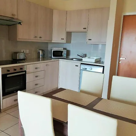 206 Sunrise Beach Apartament